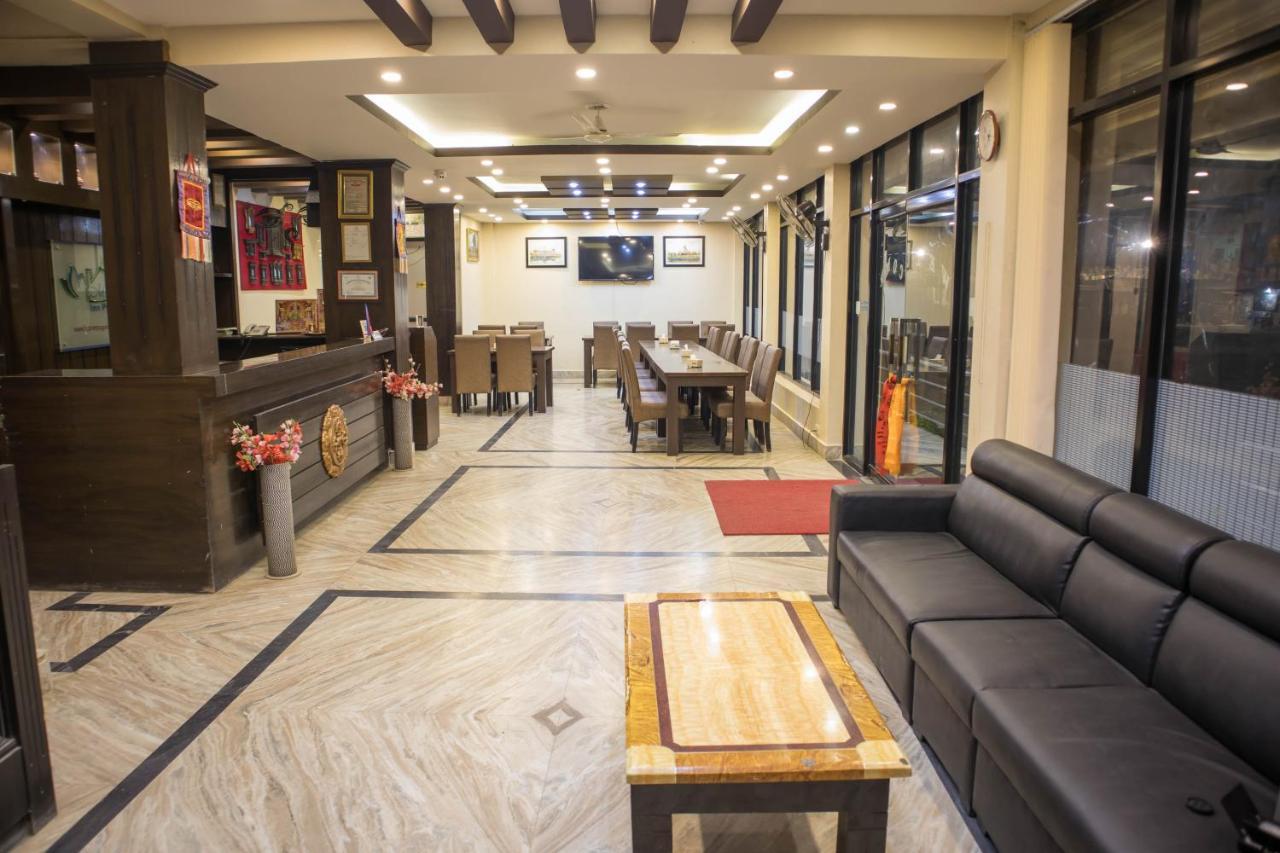 רומינדיי Mirage Inn מראה חיצוני תמונה