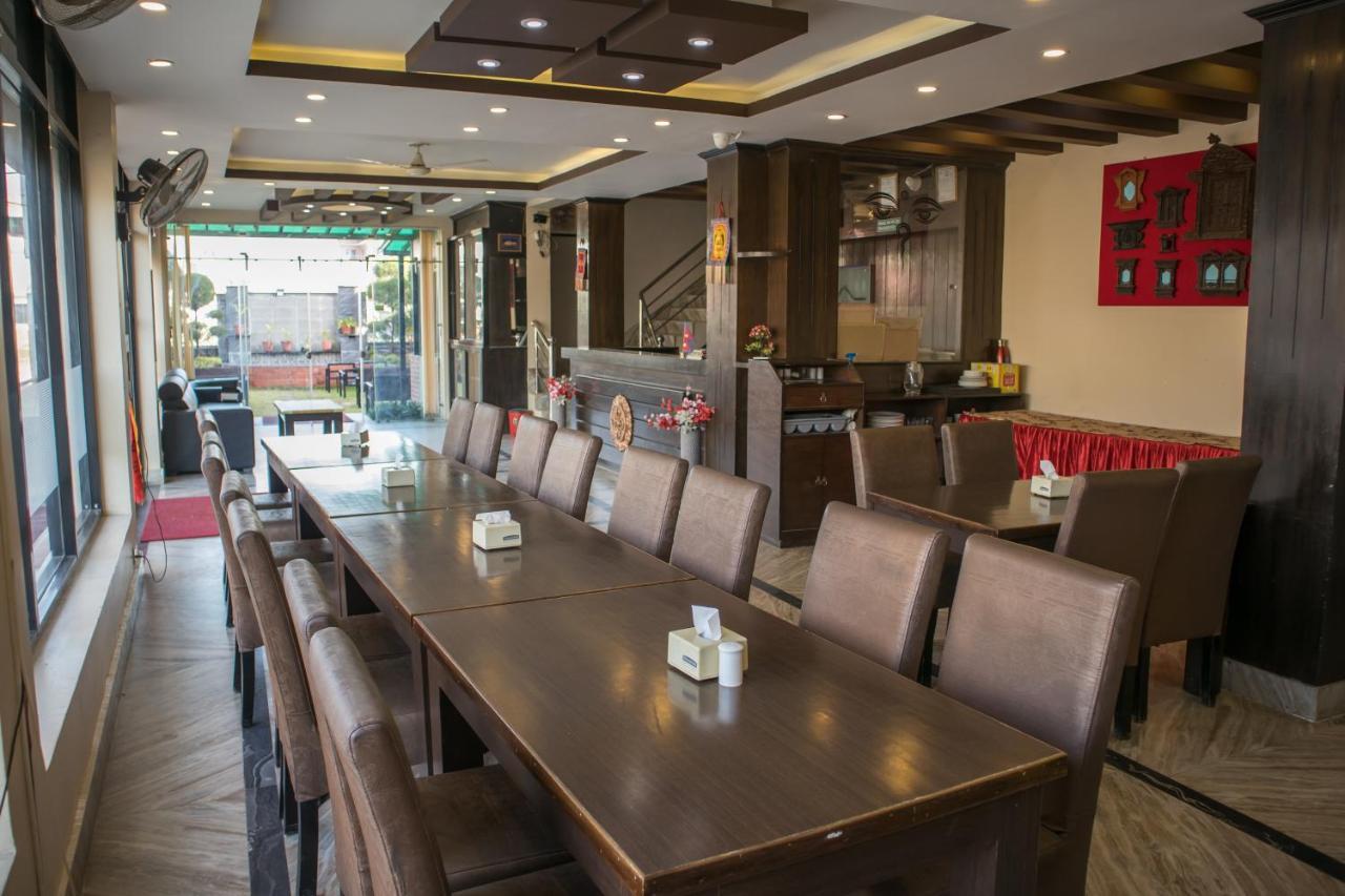 רומינדיי Mirage Inn מראה חיצוני תמונה